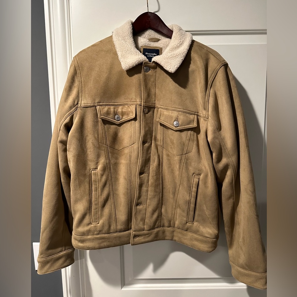 Abercrombie & Fitch men’s size XL Vegan Suede bomber jacket.